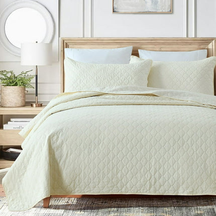 Queen Size Quilt Set, Greagle 3-Piece Ultrasonic Reversible Soft Warm Velvet Lightweight Bedspread Bedding Set with 2-Piece Pillow Shams, Beige