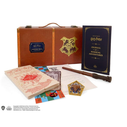 Harry Potter: Hogwarts Trunk Collectible Set (Kit)
