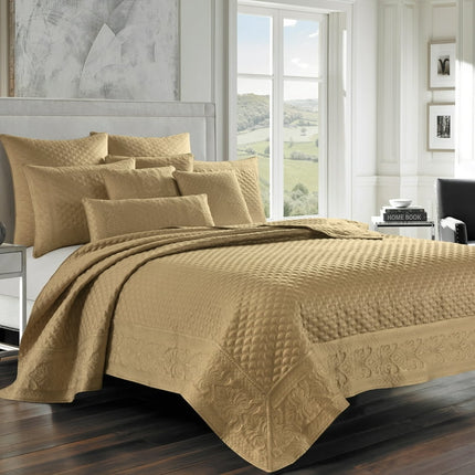 J. Queen New York  Lyndon Coverlet Quilt Gold King - Cal King