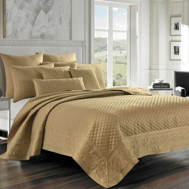 J. Queen New York  Lyndon Coverlet Quilt Gold King - Cal King