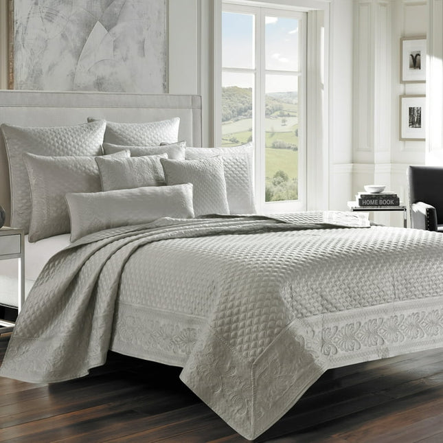 J. Queen New York  Lyndon Coverlet Quilt Silver Full - Queen