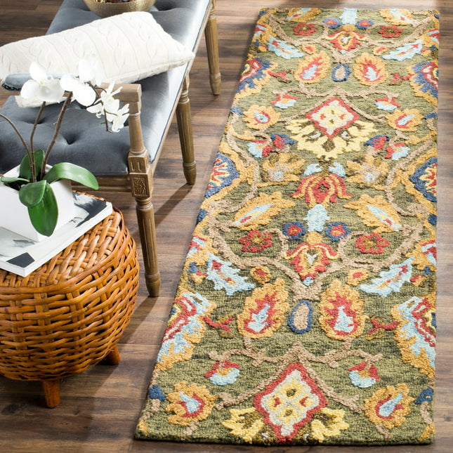Safavieh Handmade Blossom Fiorello Floral Wool Rug